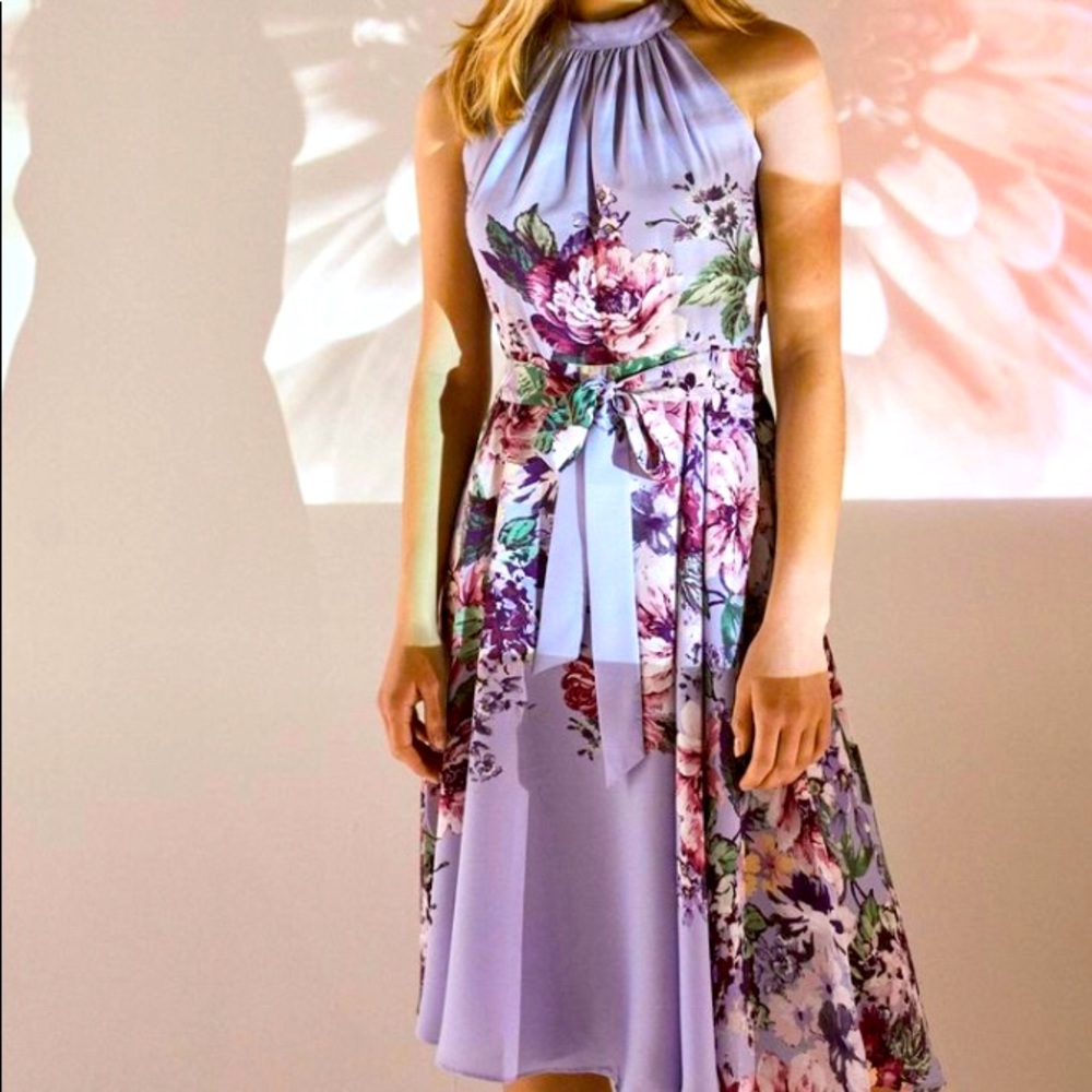 NWT Stunning Boutique Floral Dress 💝